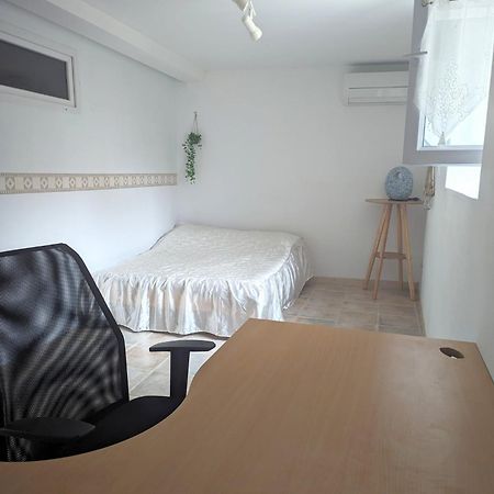 Chambre Climatisee Avec Espaces Privatifs Dont Salle De Bain Et Wc La Liviniere Εξωτερικό φωτογραφία